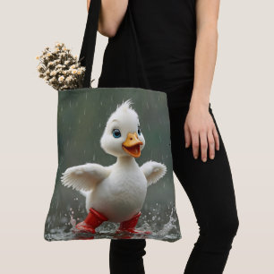 Wit eendje spettert in een regenplas tote bag