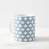 Wit en Baby Blauw Trellis, Lattice, Quatrefoil Koffiemok (Voorkant links)