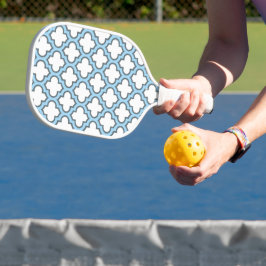 Wit en Baby Blauw Trellis, Lattice, Quatrefoil Pickleball Paddle