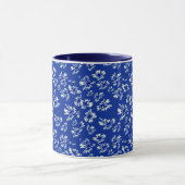 wit en blauw bloempatroon mok (Midden)