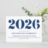 Wit en Blauw Glitter 2024 Oudejaarsfeest Kaart (Staand voorkant)