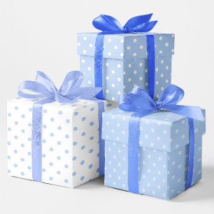 Wit en blauw pastelkleurig polkadotmix inpakpapier vel
