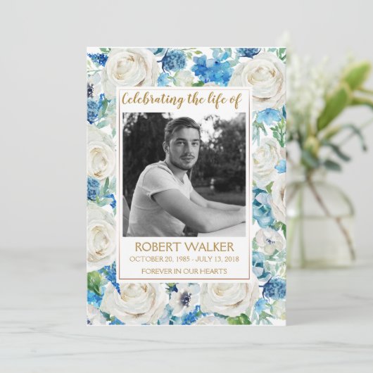 Wit en blauw Photo Memorial Service Programma Programmakaart (Staand voorkant)