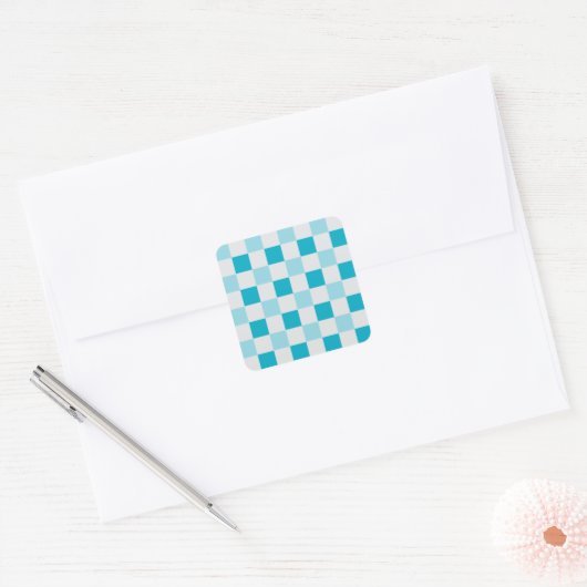 Wit en blauw schaakbordpatroon vierkante sticker (Envelop)