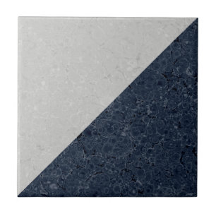 Wit en donkerblauw tegeltje