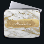 Wit en goud marmer met goudfolie en glitter laptop sleeve<br><div class="desc">Wit en Goud Marmer met Gouden Folie en Glitter Elegant Monogram Naam Sleeve. Dit sleeve kan worden aangepast om uw voornaam op te nemen.</div>