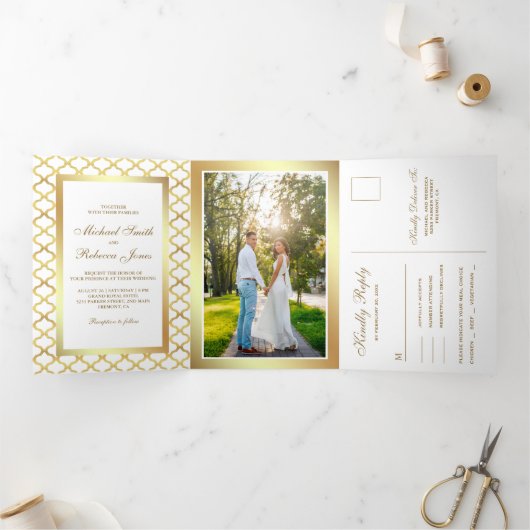 Wit en Goud Marokkaanse Quatrefoil Trouwfoto Drieluik Uitnodiging (Binnen)