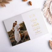 Wit en Goud Monogram Foto Save the Date Kaart