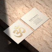 Wit en goud voorzien van de inscriptie OM Symbool Vierkante Visitekaartje