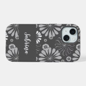 Wit en grijs bloemmotief iPhone 15 case (Achterkant horizontaal)