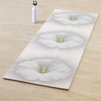 wit en grijze tinten yogamat