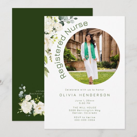 Wit en Groen Bloemen Foto Afstuderen Kaart (Voorkant / Achterkant)