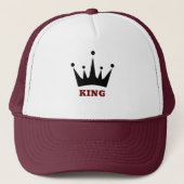 Wit en Maroon KING Tekst Kroon Afbeelding Trucker Pet (Voorkant)