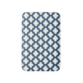 Wit en Navy Blue Trellis, Lattice, Quatrefoil Badmat (Voorkant Verticaal)