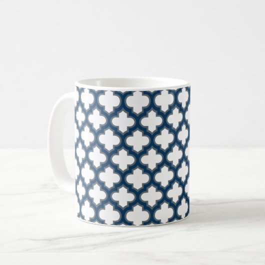 Wit en Navy Blue Trellis, Lattice, Quatrefoil Koffiemok (Voorkant links)