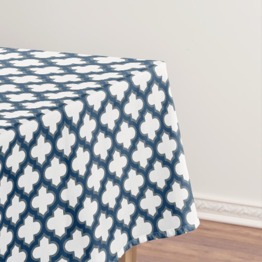 Wit en Navy Blue Trellis, Lattice, Quatrefoil Tafelkleed (Voorbeeld)