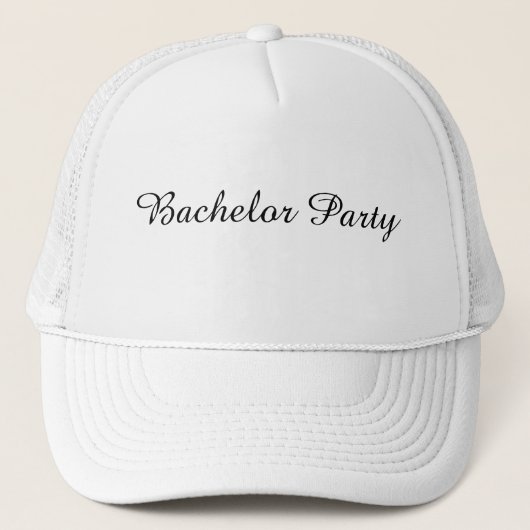 Wit en Wit Kleur Verloofdfeest Tekst Trucker Pet (Voorkant)