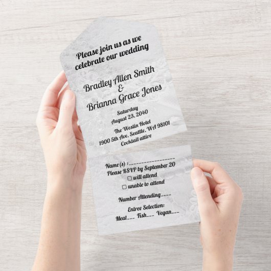 Wit en Zilver Kant en Parels op Satijn All In One Uitnodiging (Afscheurbaar)