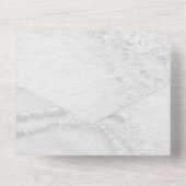 Wit en Zilver Kant en Parels op Satijn All In One Uitnodiging (Achterkant)