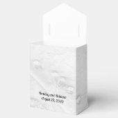 Wit en Zilveren Kant en Parels op Satijnen Bruilof Bedankdoosjes (Geopend)