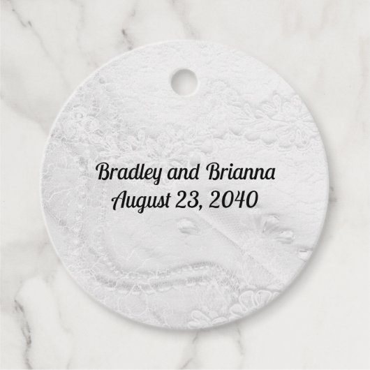 Wit en Zilveren Kant en Parels op Satijnen Bruilof Bedankjes Labels (Voorkant)