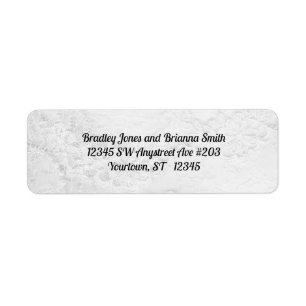 Wit en Zilveren Kant en Parels op Satijnen Bruilof Etiket