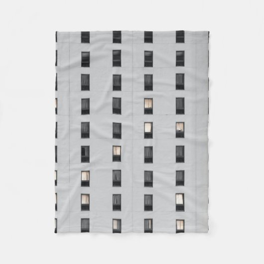 Wit en zwart betongebouw fleece deken (Voorkant)