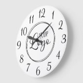 Wit en zwart elegant script nummers logo grote klok (Hoek)