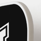 Wit en Zwart Minimalistisch Modern Monogram Pickleball Paddle (Links Detail)