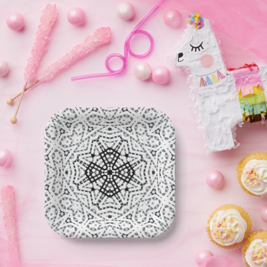 Wit en zwart opengewerkte geometrische patroon Els Papieren Bordje (Feest)