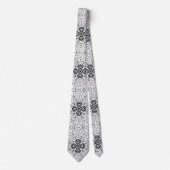 Wit en zwart opengewerkte geometrische patroon Els Stropdas (Voorkant)