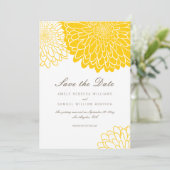 Wit Geel Chrysanthemum QR Code Save the Date Kaart (Staand voorkant)