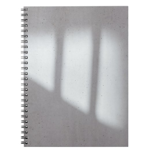 Wit geschilderde wand notitieboek (Voorkant)