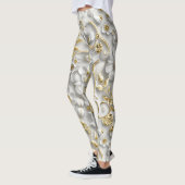 Wit Gestileerde Bloemen Met Goud Metallic Leggings (Links)