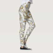Wit Gestileerde Bloemen Met Goud Metallic Leggings (Rechts)