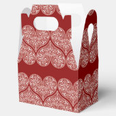 Wit gezichtje op een rijke rode achtergrond bedankdoosjes (Geopend)