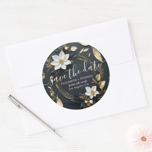 Wit Goud Bloemen Krans Bruiloft Save The Date Ronde Sticker (Envelop)