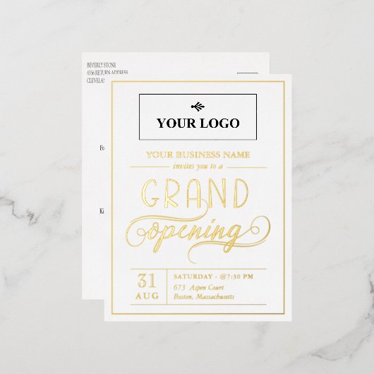 Wit & Goud Brede Logo Grand Opening Folie Uitnodiging Briefkaart (Voorkant / Achterkant)
