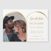 Wit gouden foto boog bruiloft Save the Date kaart Magnetische Uitnodiging (Voorkant)