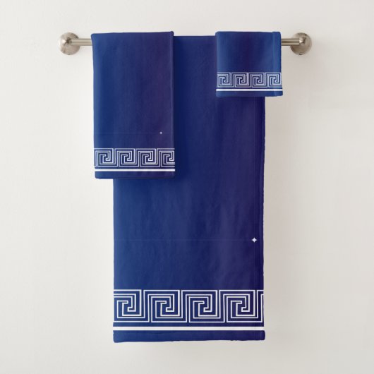Wit Grecian Frieze Design Marine Blauw Bad Handdoek (Insitu)
