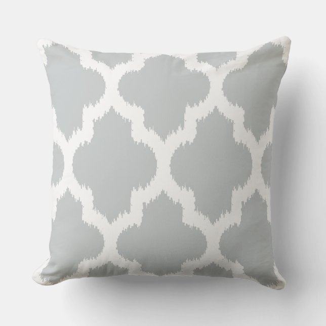 Wit & Grijs Modern Quatrefoil Ikat Patroon Kussen (Voorkant)