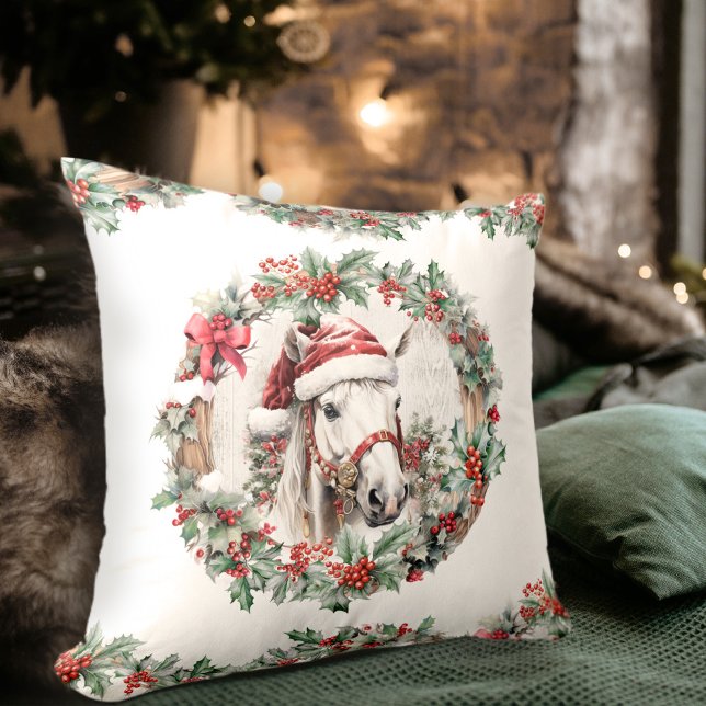 Wit grijs paard Kerstmis holly bessen krans hout Kussen (White grey horse in Santa hat Christmas holly berry wreath wood Throw Pillow)