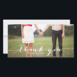 Wit handgeschreven script bruiloft Bedankt Foto<br><div class="desc">dank u fotokaart met wit,  met de hand geschreven script. Een zwarte doopvontversie is beschikbaar. Fun en walgelijke bruiloft bedankt je kaarten voor je geliefden!</div>