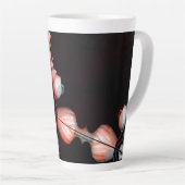 "Wit hart in zwart van de zon" Latte Mok (Rechterhoek)