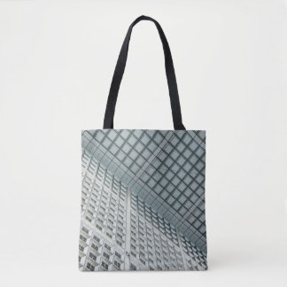 Wit hoogstijgend commercieel gebouw tote bag