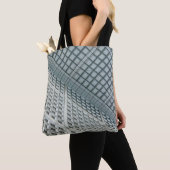 Wit hoogstijgend commercieel gebouw tote bag (Dichtbij)