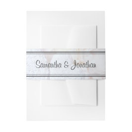 Wit huwelijk reflecterend hart en volkbloemen uitnodigingen wikkel