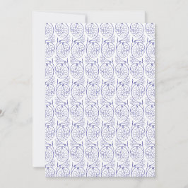 Wit inpakpapier met een subtiel, herhalend deel kaart