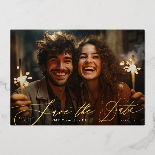 Wit Klassieke Foto Het Bruiloft Goud Save The Date Folie Uitnodiging (Voorkant)