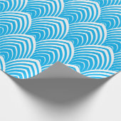 Wit kunstdecopatroon op blauwe achtergrond cadeaupapier (Hoek)